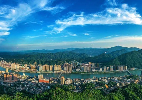 �����а����أ���Ŀ�ƻ�ѡַ����Ҫ������������Լ�õ�