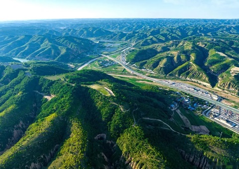 陕西：科学建复治理 让地皮资源“更生”